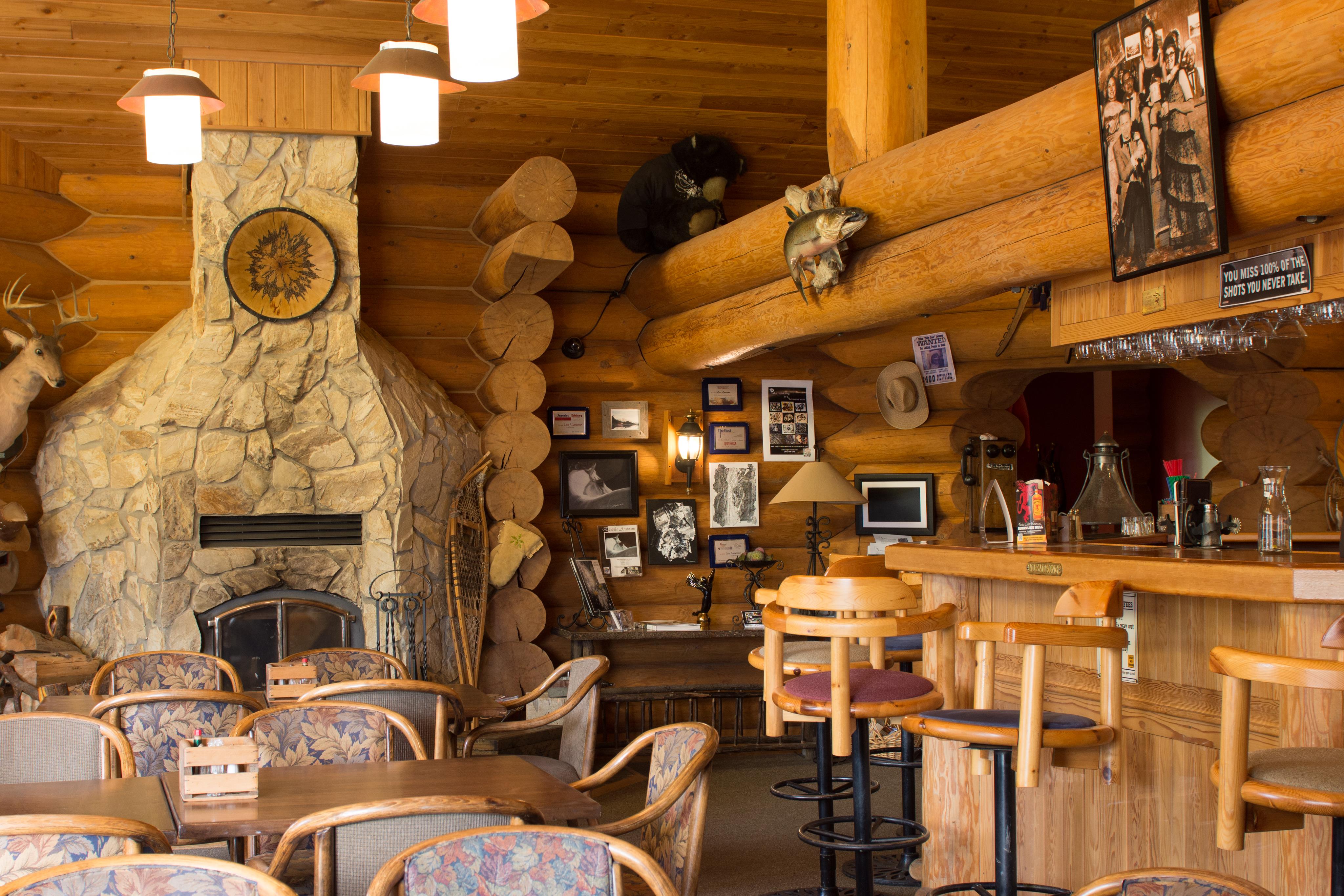 terracana ranch resort, hotel in Valemount BC header background